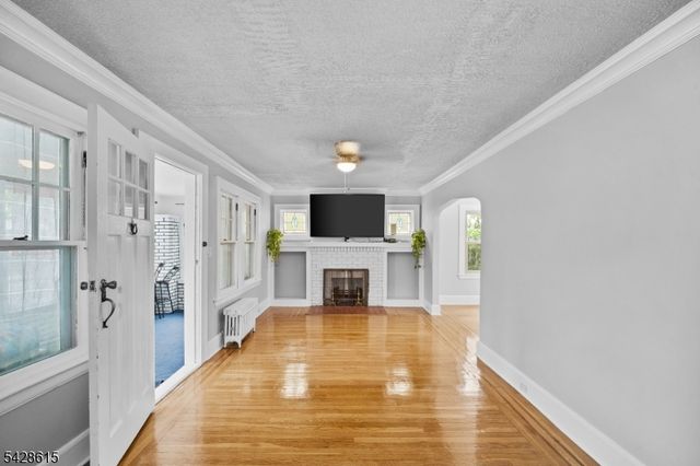 257 Brighton Ave, East Orange City, NJ 07017