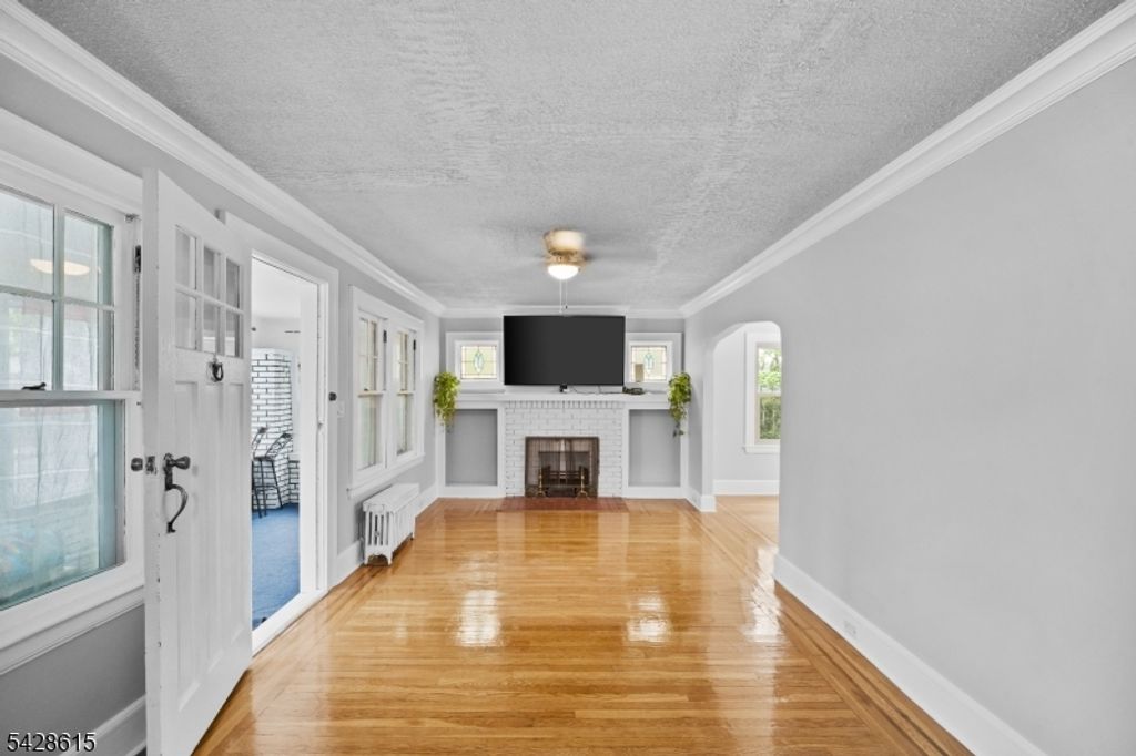 257 Brighton Ave, East Orange City, NJ 07017 — photo 5