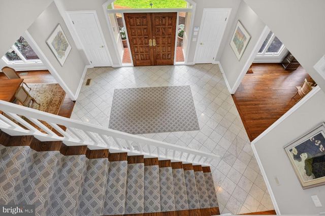 8601 SPLIT OAK CIR, Bethesda, MD 20817