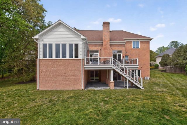 8601 SPLIT OAK CIR, Bethesda, MD 20817