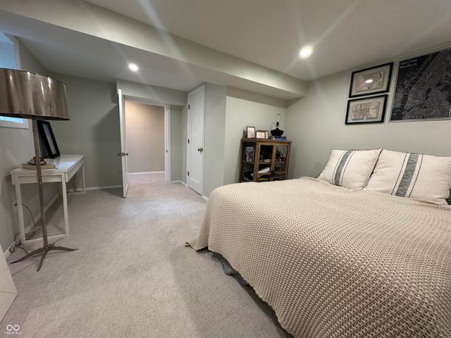 6976 Washington Boulevard, Indianapolis, IN 46220