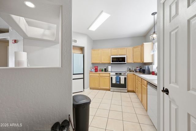 1351 N PLEASANT Drive 2114, Chandler, AZ 85225