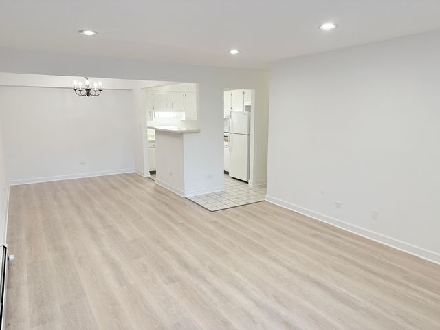 3531 E Central Road 101, Glenview, IL 60025