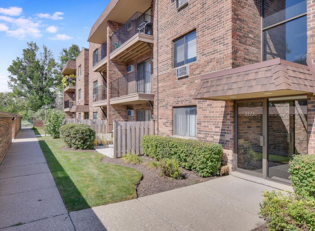 3531 E Central Road 101, Glenview, IL 60025