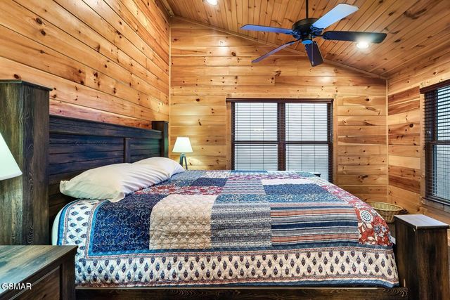 852 Resort Way, Gatlinburg, TN 37738