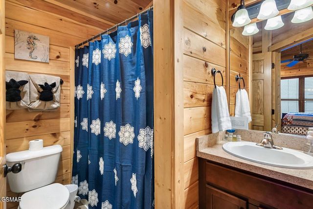 852 Resort Way, Gatlinburg, TN 37738