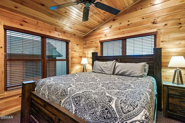 852 Resort Way, Gatlinburg, TN 37738