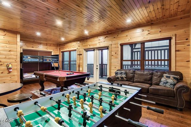 852 Resort Way, Gatlinburg, TN 37738