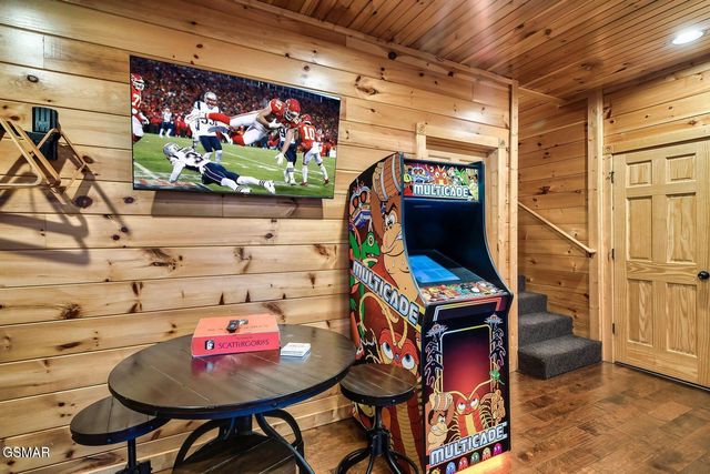 852 Resort Way, Gatlinburg, TN 37738