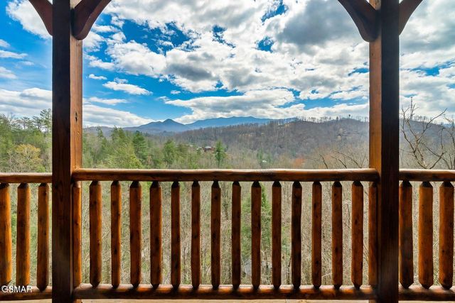 852 Resort Way, Gatlinburg, TN 37738