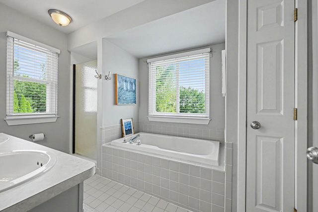 3215 Fenview Drive, Ann Arbor, MI 48108
