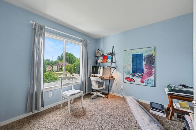 3215 Fenview Drive, Ann Arbor, MI 48108