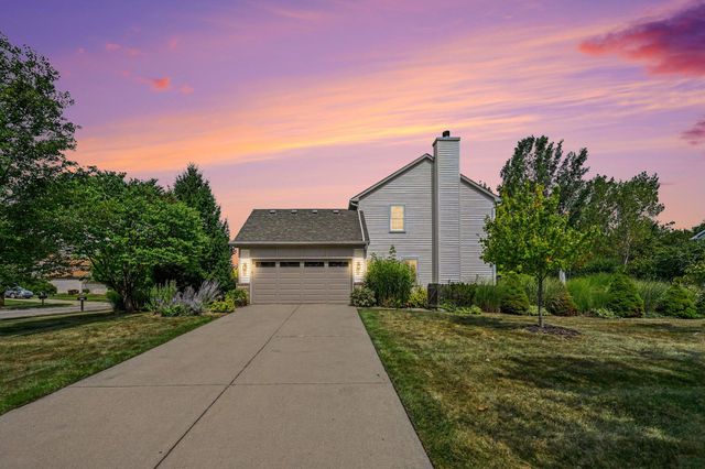 3215 Fenview Drive, Ann Arbor, MI 48108