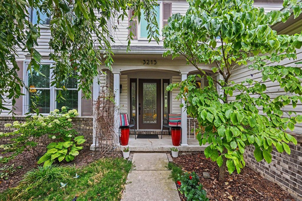 3215 Fenview Drive, Ann Arbor, MI 48108