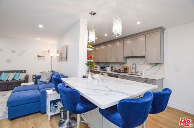 8738 Delgany Avenue 107, Playa Del Rey (los Angeles), CA 90293