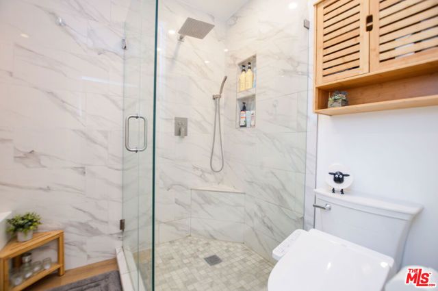 8738 Delgany Avenue 107, Playa Del Rey (los Angeles), CA 90293