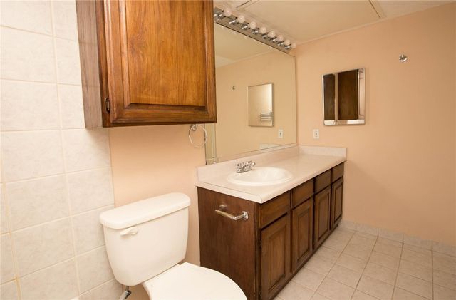 5840 Spring Valley Road 909, Dallas, TX 75254