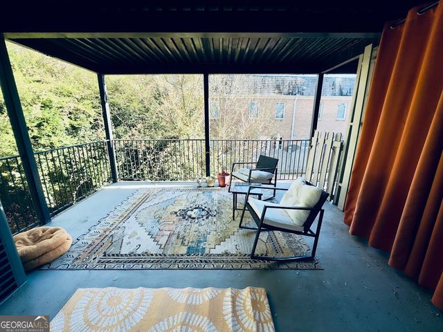 275 Winding River Road C, Atlanta, GA 30350