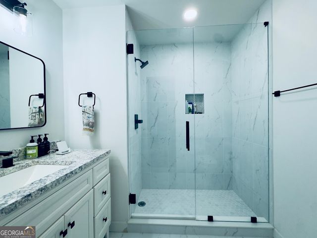 275 Winding River Road C, Atlanta, GA 30350