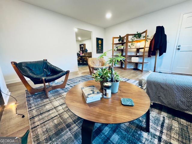 275 Winding River Road C, Atlanta, GA 30350