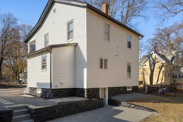 144 Howe St, Marlborough, MA 01752