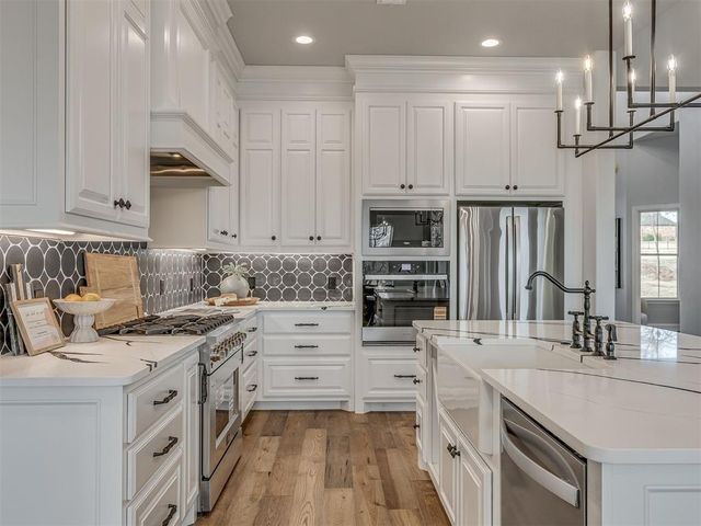 3442 Red Ridge Drive, Blanchard, OK 73010