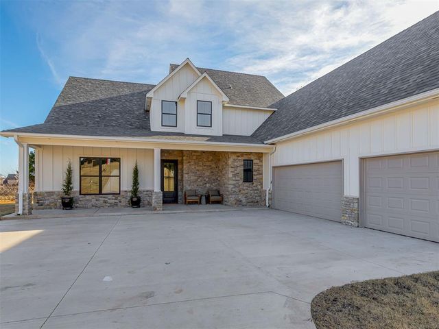 3442 Red Ridge Drive, Blanchard, OK 73010