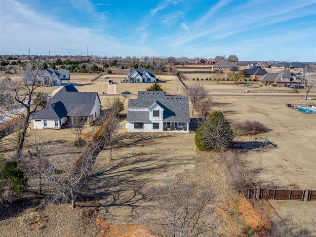 3442 Red Ridge Drive, Blanchard, OK 73010