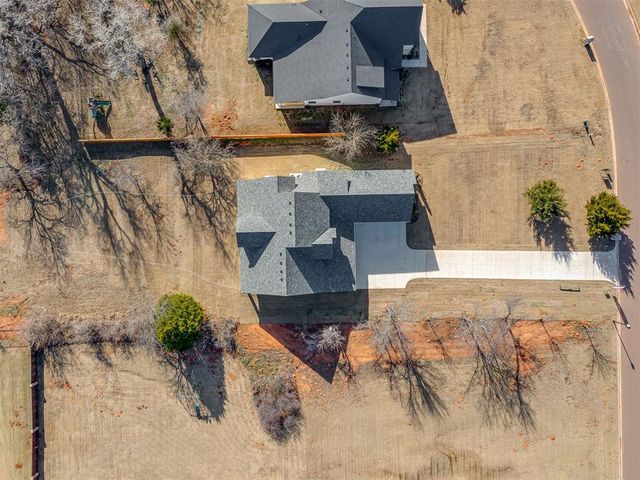 3442 Red Ridge Drive, Blanchard, OK 73010