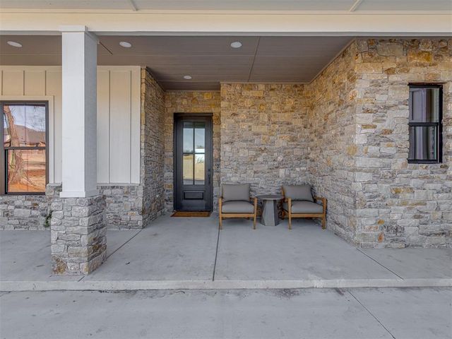 3442 Red Ridge Drive, Blanchard, OK 73010