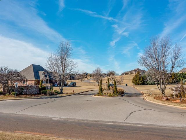 3442 Red Ridge Drive, Blanchard, OK 73010