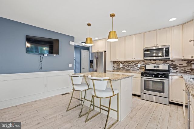 807 LEXINGTON MEWS, Swedesboro, NJ 08085