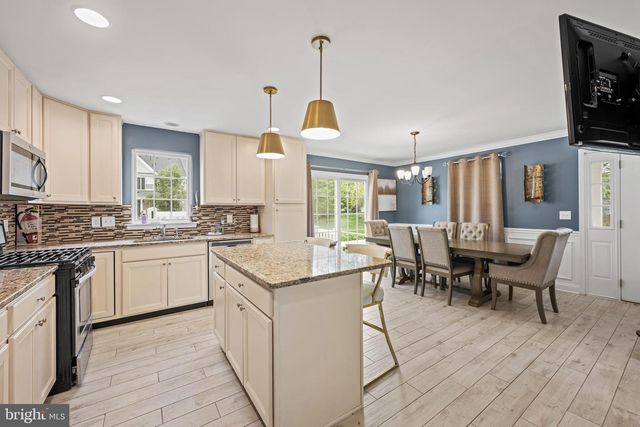 807 LEXINGTON MEWS, Swedesboro, NJ 08085