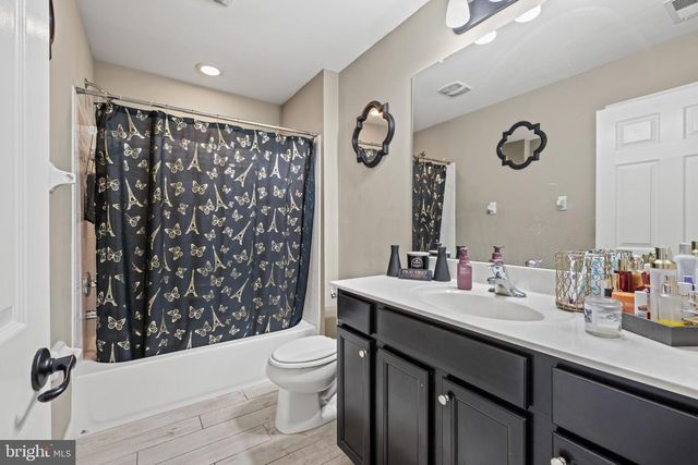 807 LEXINGTON MEWS, Swedesboro, NJ 08085