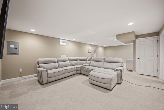 807 LEXINGTON MEWS, Swedesboro, NJ 08085