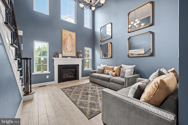807 LEXINGTON MEWS, Swedesboro, NJ 08085