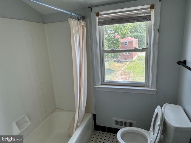 5143 WESTLAND BLVD, Baltimore, MD 21227