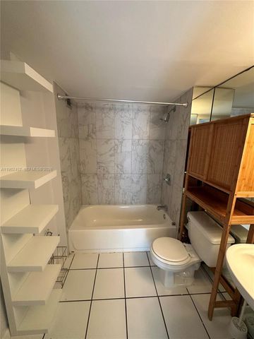 200 SE 15th Rd 15H, Miami, FL 33129