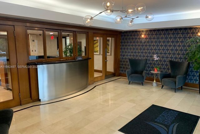 200 SE 15th Rd 15H, Miami, FL 33129