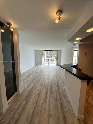 200 SE 15th Rd 15H, Miami, FL 33129