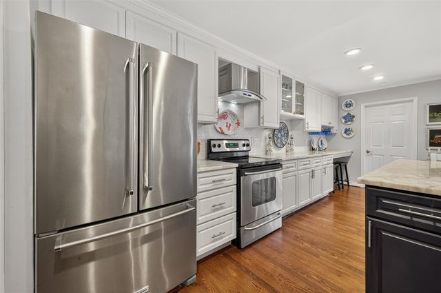 8932 Chatsworth Drive 8932, Houston, TX 77024