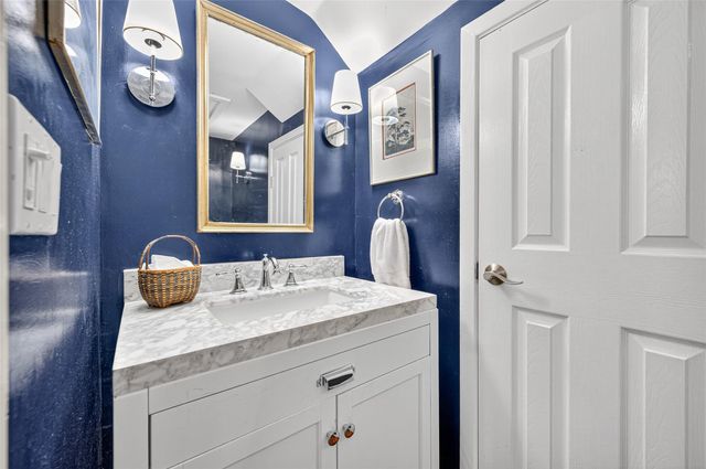8932 Chatsworth Drive 8932, Houston, TX 77024