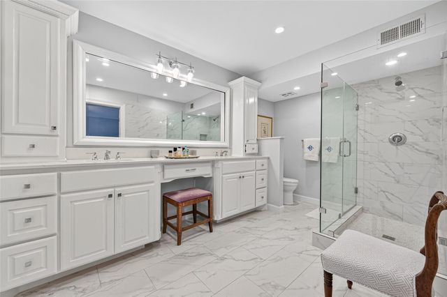 8932 Chatsworth Drive 8932, Houston, TX 77024