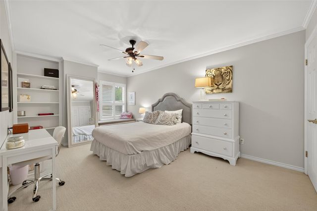 8932 Chatsworth Drive 8932, Houston, TX 77024