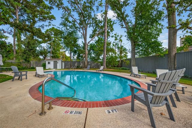 8932 Chatsworth Drive 8932, Houston, TX 77024