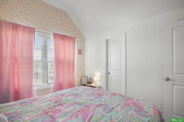 3805 S 202nd Street, Omaha, NE 68130