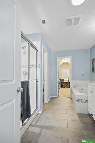 3805 S 202nd Street, Omaha, NE 68130