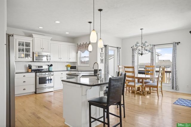 3805 S 202nd Street, Omaha, NE 68130