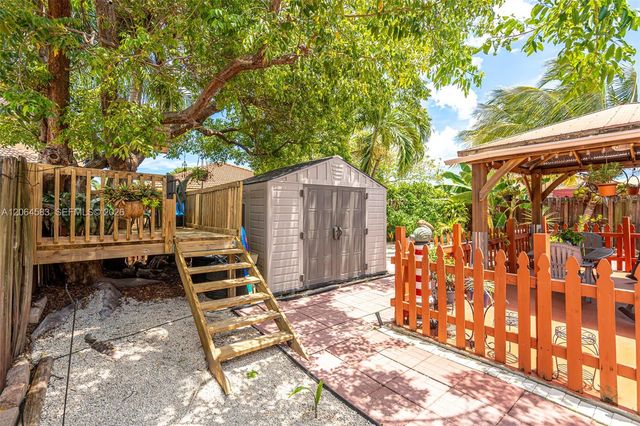 21445 SW 89th Path, Cutler Bay, FL 33189