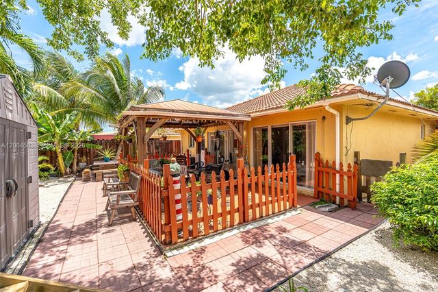 21445 SW 89th Path, Cutler Bay, FL 33189